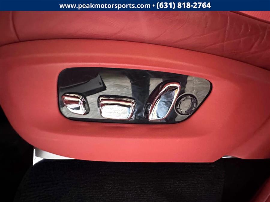 2019 Rolls-Royce Cullinan Sport Utility, available for sale in Bayshore, New York | Peak Automotive Inc.. Bayshore, New York 2019 Rolls-Royce Cullinan Sport Utility, available for sale in Bayshore, New York | Peak Automotive Inc.. Bayshore, New York