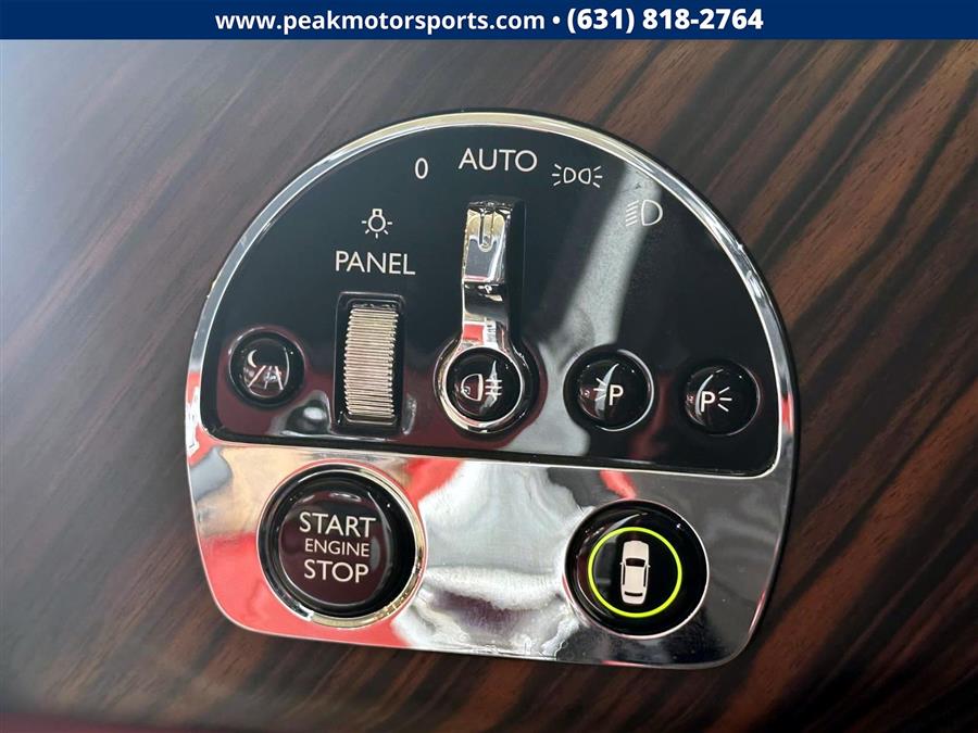 2019 Rolls-Royce Cullinan Sport Utility, available for sale in Bayshore, New York | Peak Automotive Inc.. Bayshore, New York 2019 Rolls-Royce Cullinan Sport Utility, available for sale in Bayshore, New York | Peak Automotive Inc.. Bayshore, New York