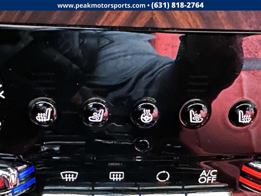 2019 Rolls-Royce Cullinan Sport Utility, available for sale in Bayshore, New York | Peak Automotive Inc.. Bayshore, New York 2019 Rolls-Royce Cullinan Sport Utility, available for sale in Bayshore, New York | Peak Automotive Inc.. Bayshore, New York