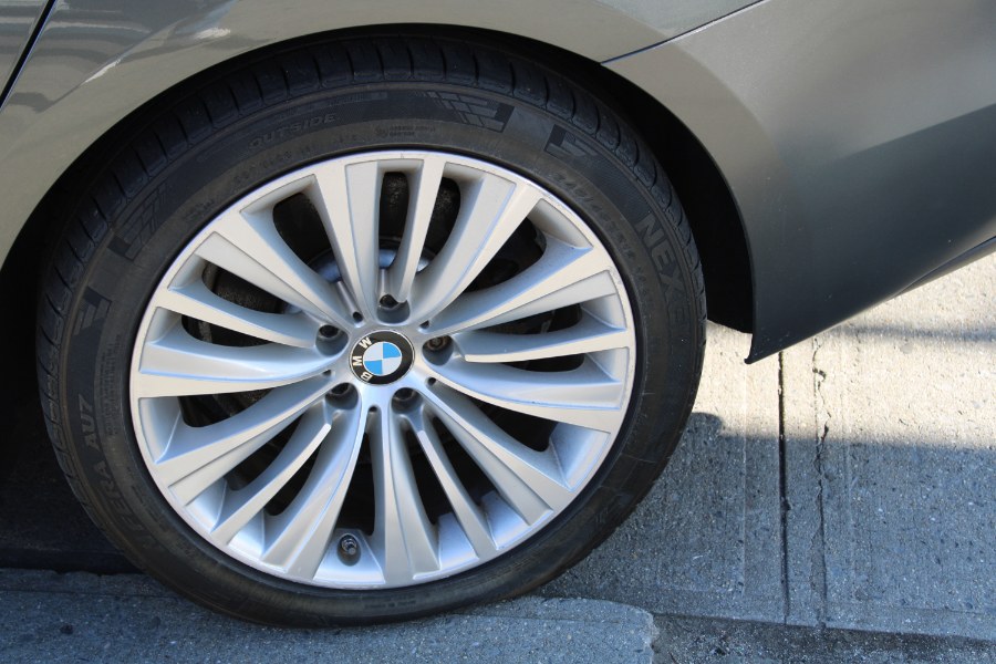 2016 BMW 5 Series Gran Turismo 5dr 535i xDrive Gran Turismo AWD, available for sale in BROOKLYN, New York | Deals on Wheels International Auto. BROOKLYN, New York 2016 BMW 5 Series Gran Turismo 5dr 535i xDrive Gran Turismo AWD, available for sale in BROOKLYN, New York | Deals on Wheels International Auto. BROOKLYN, New York