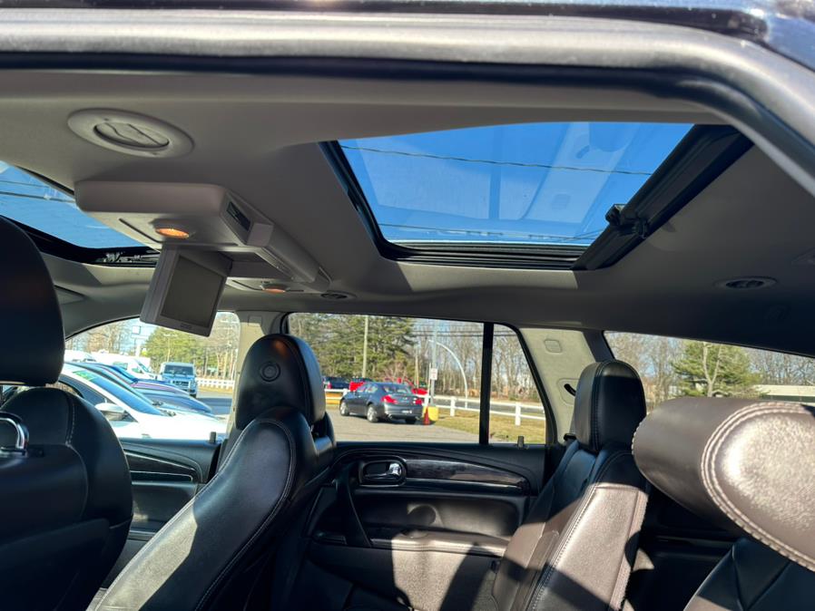 2015 Buick Enclave AWD 4dr Premium, available for sale in South Windsor, Connecticut | Mike And Tony Auto Sales, Inc. South Windsor, Connecticut 2015 Buick Enclave AWD 4dr Premium, available for sale in South Windsor, Connecticut | Mike And Tony Auto Sales, Inc. South Windsor, Connecticut