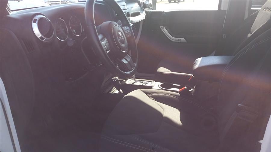 2013 Jeep Wrangler Unlimited 4WD 4dr Sahara, available for sale in Old Saybrook, Connecticut | Saybrook Auto Barn. Old Saybrook, Connecticut 2013 Jeep Wrangler Unlimited 4WD 4dr Sahara, available for sale in Old Saybrook, Connecticut | Saybrook Auto Barn. Old Saybrook, Connecticut