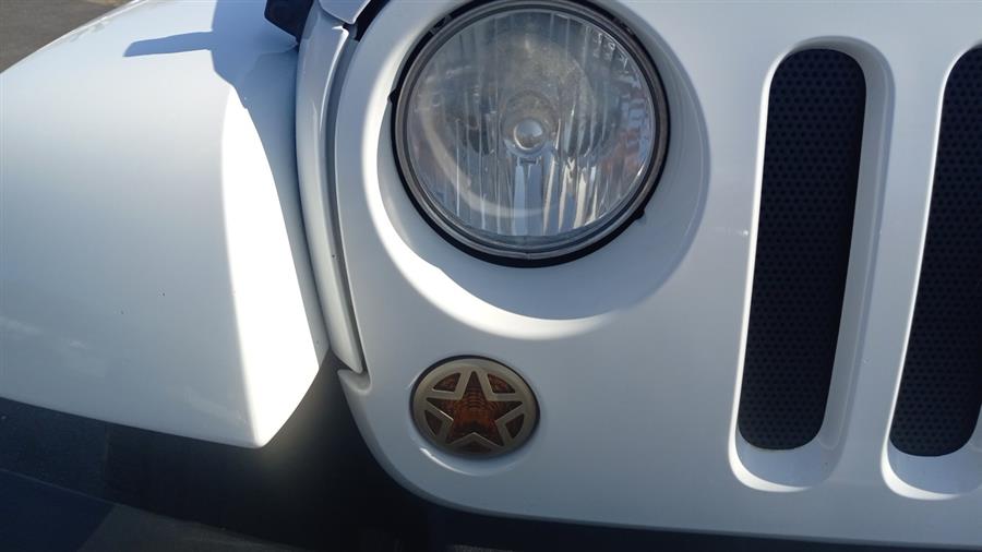 2013 Jeep Wrangler Unlimited 4WD 4dr Sahara, available for sale in Old Saybrook, Connecticut | Saybrook Auto Barn. Old Saybrook, Connecticut 2013 Jeep Wrangler Unlimited 4WD 4dr Sahara, available for sale in Old Saybrook, Connecticut | Saybrook Auto Barn. Old Saybrook, Connecticut