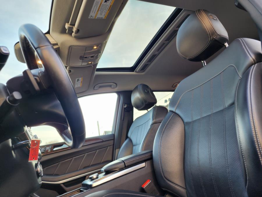 2014 Mercedes-Benz GL-Class 4MATIC 4dr GL 450, available for sale in Newark , New Jersey | Champion Used Auto Sales 2. Newark , New Jersey 2014 Mercedes-Benz GL-Class 4MATIC 4dr GL 450, available for sale in Newark , New Jersey | Champion Used Auto Sales 2. Newark , New Jersey
