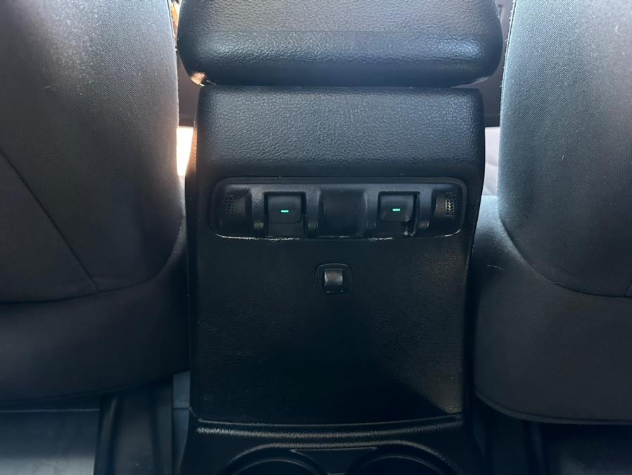 2015 Jeep Wrangler Unlimited 4WD 4dr Sport, available for sale in Linden, New Jersey | Champion Used Auto Sales. Linden, New Jersey 2015 Jeep Wrangler Unlimited 4WD 4dr Sport, available for sale in Linden, New Jersey | Champion Used Auto Sales. Linden, New Jersey