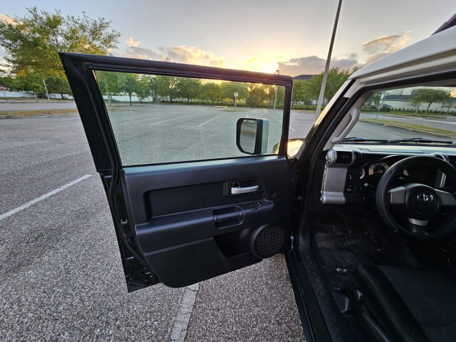 2007 Toyota FJ Cruiser 4WD 4dr Auto (Natl), available for sale in Longwood, Florida | Majestic Autos Inc.. Longwood, Florida 2007 Toyota FJ Cruiser 4WD 4dr Auto (Natl), available for sale in Longwood, Florida | Majestic Autos Inc.. Longwood, Florida