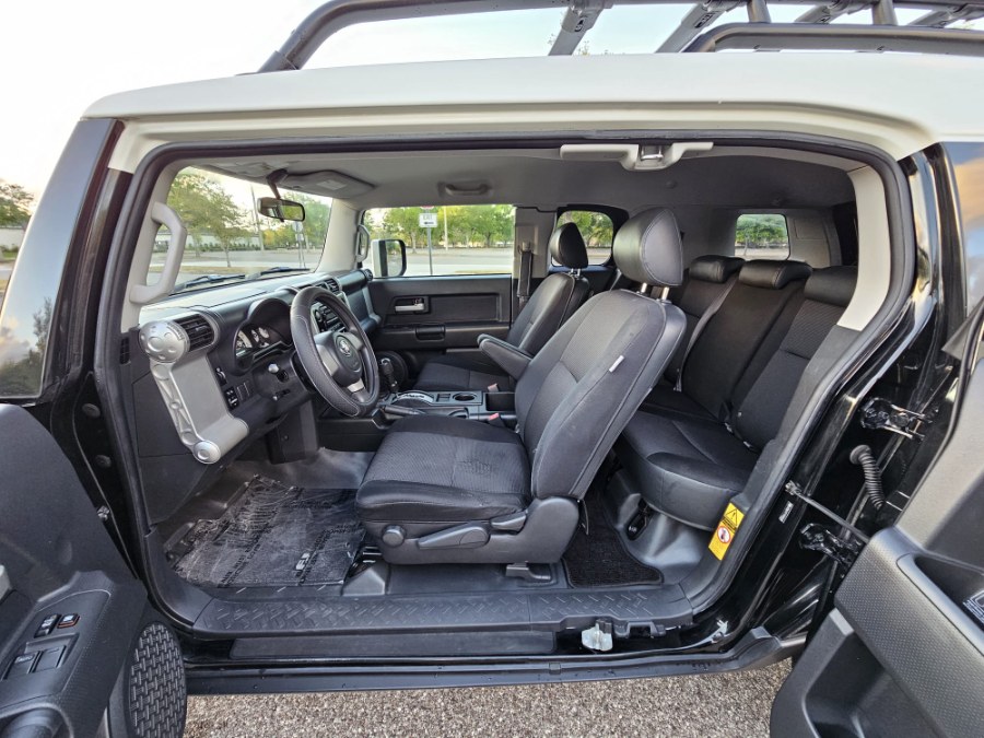 2007 Toyota FJ Cruiser 4WD 4dr Auto (Natl), available for sale in Longwood, Florida | Majestic Autos Inc.. Longwood, Florida 2007 Toyota FJ Cruiser 4WD 4dr Auto (Natl), available for sale in Longwood, Florida | Majestic Autos Inc.. Longwood, Florida
