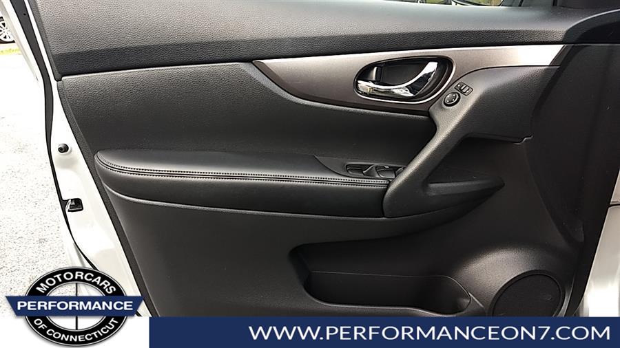 2016 Nissan Rogue AWD 4dr SL, available for sale in Wilton, Connecticut | Performance Motor Cars Of Connecticut LLC. Wilton, Connecticut 2016 Nissan Rogue AWD 4dr SL, available for sale in Wilton, Connecticut | Performance Motor Cars Of Connecticut LLC. Wilton, Connecticut