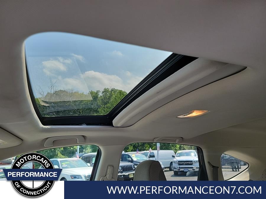 2012 Honda CR-V 4WD 5dr EX, available for sale in Wilton, Connecticut | Performance Motor Cars Of Connecticut LLC. Wilton, Connecticut 2012 Honda CR-V 4WD 5dr EX, available for sale in Wilton, Connecticut | Performance Motor Cars Of Connecticut LLC. Wilton, Connecticut