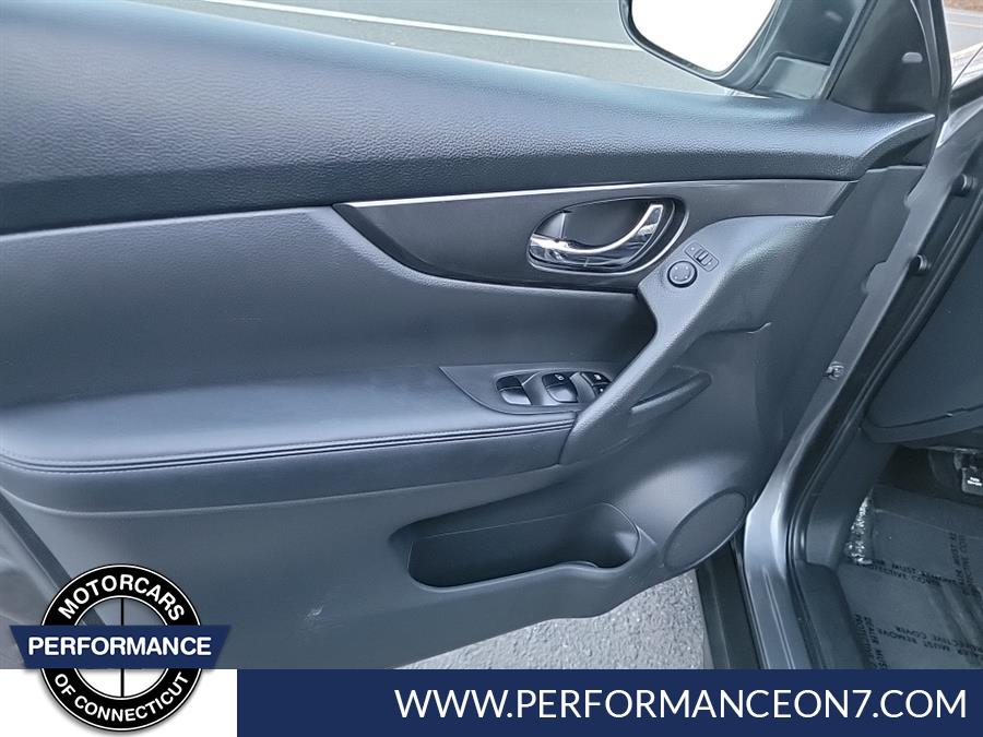 2018 Nissan Rogue AWD SV, available for sale in Wilton, Connecticut | Performance Motor Cars Of Connecticut LLC. Wilton, Connecticut 2018 Nissan Rogue AWD SV, available for sale in Wilton, Connecticut | Performance Motor Cars Of Connecticut LLC. Wilton, Connecticut