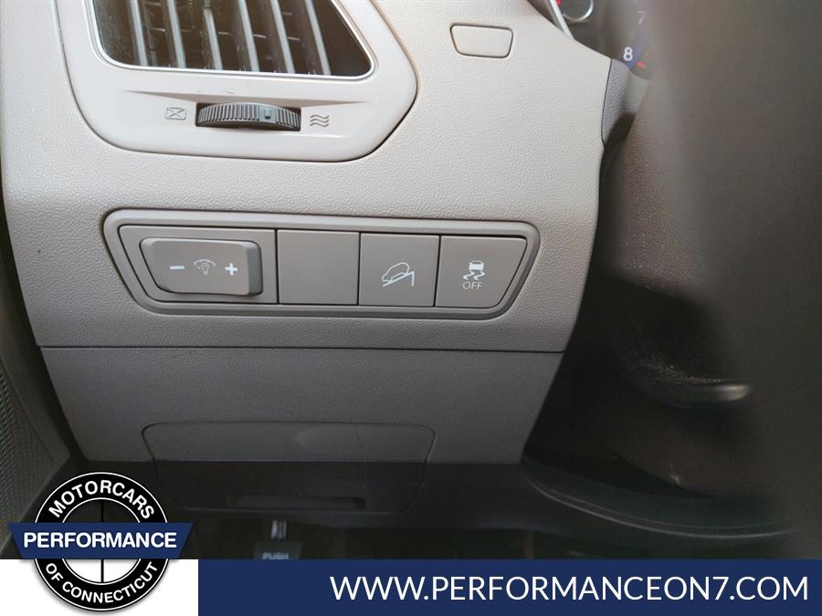 2015 Hyundai Tucson FWD 4dr GLS, available for sale in Wilton, Connecticut | Performance Motor Cars Of Connecticut LLC. Wilton, Connecticut 2015 Hyundai Tucson FWD 4dr GLS, available for sale in Wilton, Connecticut | Performance Motor Cars Of Connecticut LLC. Wilton, Connecticut