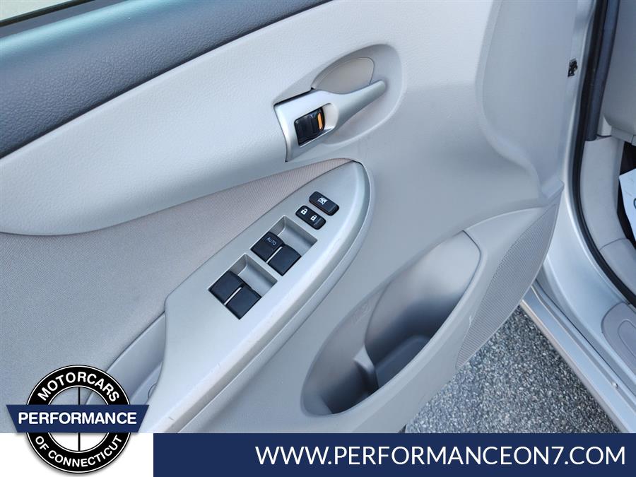 2013 Toyota Corolla 4dr Sdn Auto LE (Natl), available for sale in Wilton, Connecticut | Performance Motor Cars Of Connecticut LLC. Wilton, Connecticut 2013 Toyota Corolla 4dr Sdn Auto LE (Natl), available for sale in Wilton, Connecticut | Performance Motor Cars Of Connecticut LLC. Wilton, Connecticut
