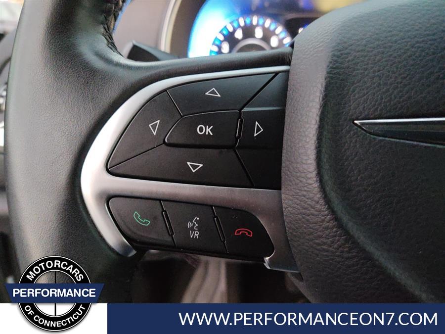 2015 Chrysler 200 4dr Sdn Limited, available for sale in Wilton, Connecticut | Performance Motor Cars Of Connecticut LLC. Wilton, Connecticut 2015 Chrysler 200 4dr Sdn Limited, available for sale in Wilton, Connecticut | Performance Motor Cars Of Connecticut LLC. Wilton, Connecticut