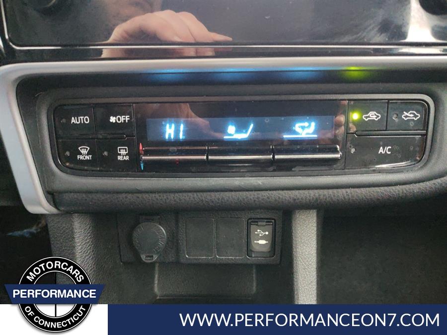 2017 Toyota Corolla LE CVT (Natl), available for sale in Wilton, Connecticut | Performance Motor Cars Of Connecticut LLC. Wilton, Connecticut 2017 Toyota Corolla LE CVT (Natl), available for sale in Wilton, Connecticut | Performance Motor Cars Of Connecticut LLC. Wilton, Connecticut