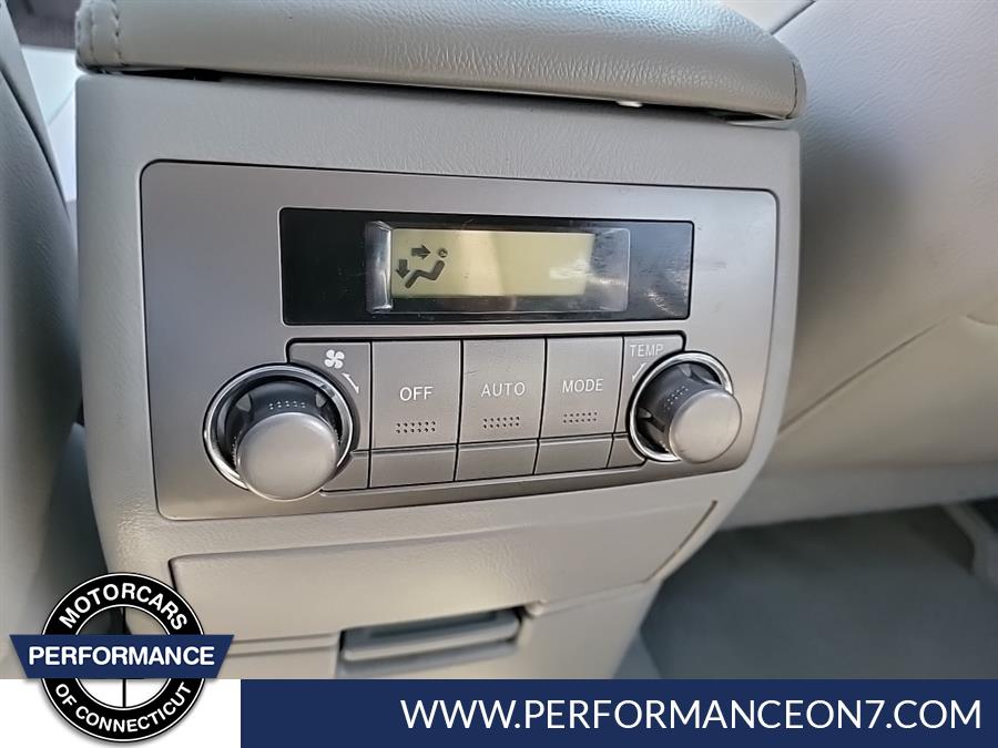 2010 Toyota Highlander 4WD 4dr V6 SE, available for sale in Wilton, Connecticut | Performance Motor Cars Of Connecticut LLC. Wilton, Connecticut 2010 Toyota Highlander 4WD 4dr V6 SE, available for sale in Wilton, Connecticut | Performance Motor Cars Of Connecticut LLC. Wilton, Connecticut