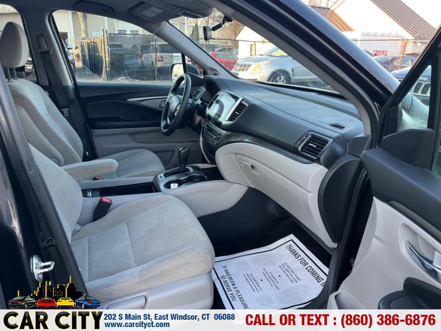2016 Honda Pilot AWD 4dr EX, available for sale in East Windsor, Connecticut | Car City LLC. East Windsor, Connecticut 2016 Honda Pilot AWD 4dr EX, available for sale in East Windsor, Connecticut | Car City LLC. East Windsor, Connecticut