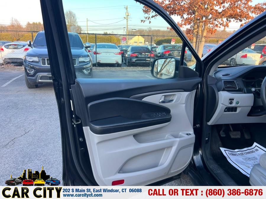 2016 Honda Pilot AWD 4dr EX, available for sale in East Windsor, Connecticut | Car City LLC. East Windsor, Connecticut 2016 Honda Pilot AWD 4dr EX, available for sale in East Windsor, Connecticut | Car City LLC. East Windsor, Connecticut