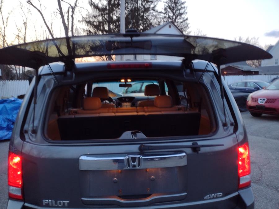 2011 Honda Pilot 4WD 4dr EX-L, available for sale in Chicopee, Massachusetts | Matts Auto Mall LLC. Chicopee, Massachusetts 2011 Honda Pilot 4WD 4dr EX-L, available for sale in Chicopee, Massachusetts | Matts Auto Mall LLC. Chicopee, Massachusetts