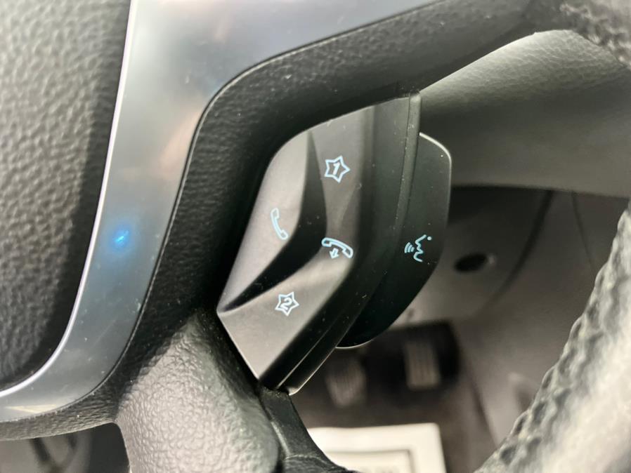 2013 Ford Focus 5dr HB SE, available for sale in Massapequa Park, New York | Power Motors East. Massapequa Park, New York 2013 Ford Focus 5dr HB SE, available for sale in Massapequa Park, New York | Power Motors East. Massapequa Park, New York