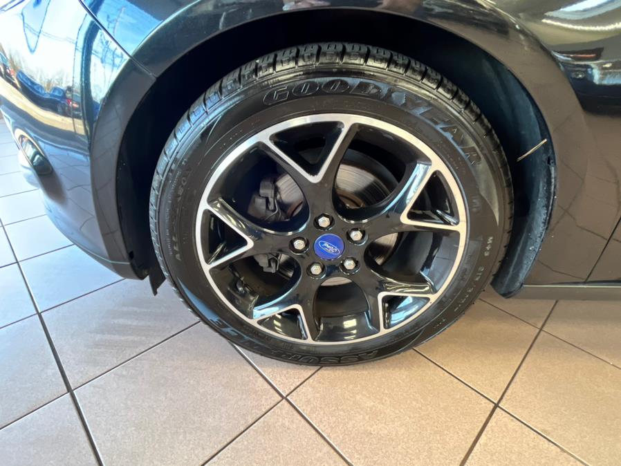 2013 Ford Focus 5dr HB SE, available for sale in Massapequa Park, New York | Power Motors East. Massapequa Park, New York 2013 Ford Focus 5dr HB SE, available for sale in Massapequa Park, New York | Power Motors East. Massapequa Park, New York