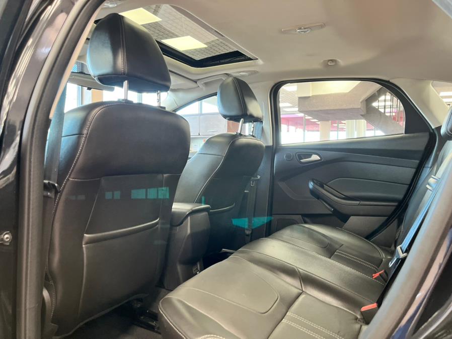 2013 Ford Focus 5dr HB SE, available for sale in Massapequa Park, New York | Power Motors East. Massapequa Park, New York 2013 Ford Focus 5dr HB SE, available for sale in Massapequa Park, New York | Power Motors East. Massapequa Park, New York