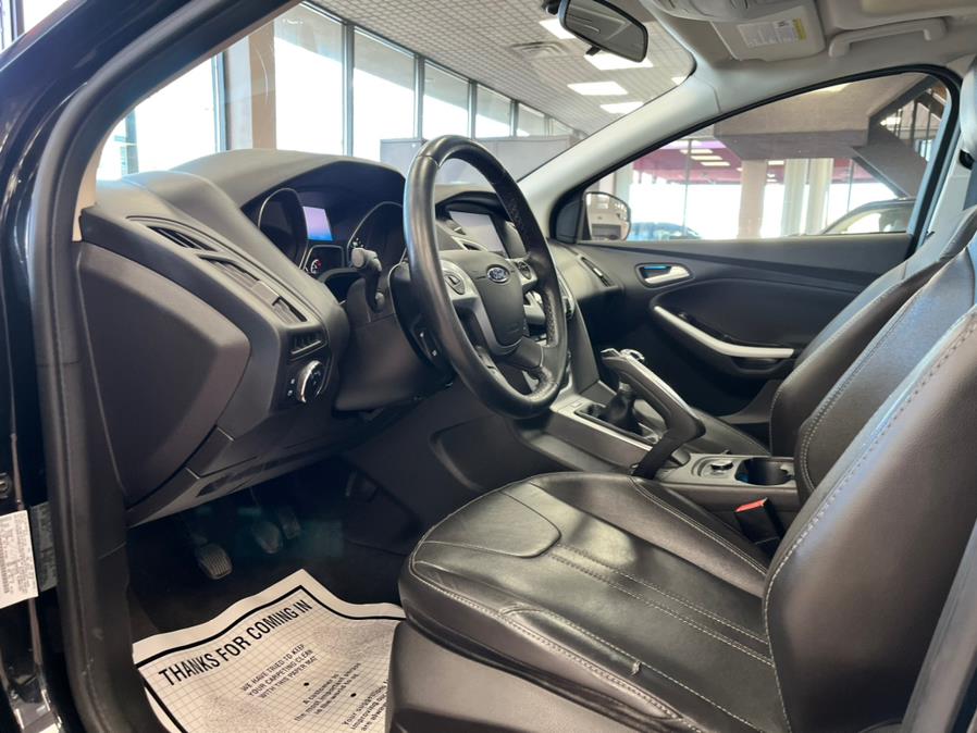 2013 Ford Focus 5dr HB SE, available for sale in Massapequa Park, New York | Power Motors East. Massapequa Park, New York 2013 Ford Focus 5dr HB SE, available for sale in Massapequa Park, New York | Power Motors East. Massapequa Park, New York