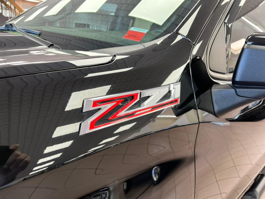2020 Chevrolet Silverado 1500 4WD Crew Cab 147" LT Trail Boss, available for sale in Massapequa Park, New York | Power Motors East. Massapequa Park, New York 2020 Chevrolet Silverado 1500 4WD Crew Cab 147" LT Trail Boss, available for sale in Massapequa Park, New York | Power Motors East. Massapequa Park, New York