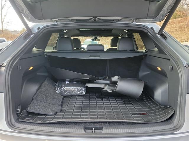 2020 Volkswagen Atlas Cross Sport 3.6L V6 SEL R-Line, available for sale in Avon, Connecticut | Sullivan Automotive Group. Avon, Connecticut 2020 Volkswagen Atlas Cross Sport 3.6L V6 SEL R-Line, available for sale in Avon, Connecticut | Sullivan Automotive Group. Avon, Connecticut