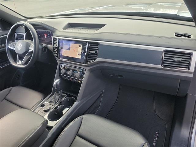 2020 Volkswagen Atlas Cross Sport 3.6L V6 SEL R-Line, available for sale in Avon, Connecticut | Sullivan Automotive Group. Avon, Connecticut 2020 Volkswagen Atlas Cross Sport 3.6L V6 SEL R-Line, available for sale in Avon, Connecticut | Sullivan Automotive Group. Avon, Connecticut