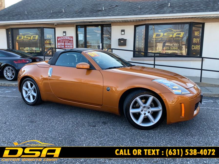 2004 Nissan 350Z 2dr Roadster Touring Manual, available for sale in Commack, New York | DSA Motor Sports Corp. Commack, New York