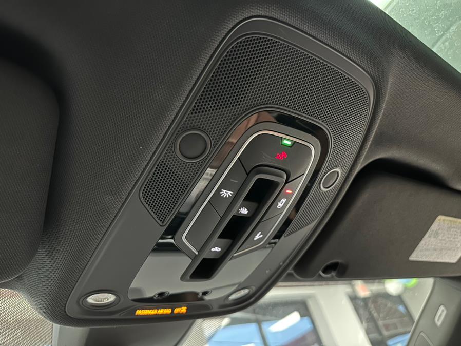 2021 Audi Q7 Premium Plus 55 TFSI quattro, available for sale in Inwood, New York | 5 Towns Drive. Inwood, New York 2021 Audi Q7 Premium Plus 55 TFSI quattro, available for sale in Inwood, New York | 5 Towns Drive. Inwood, New York