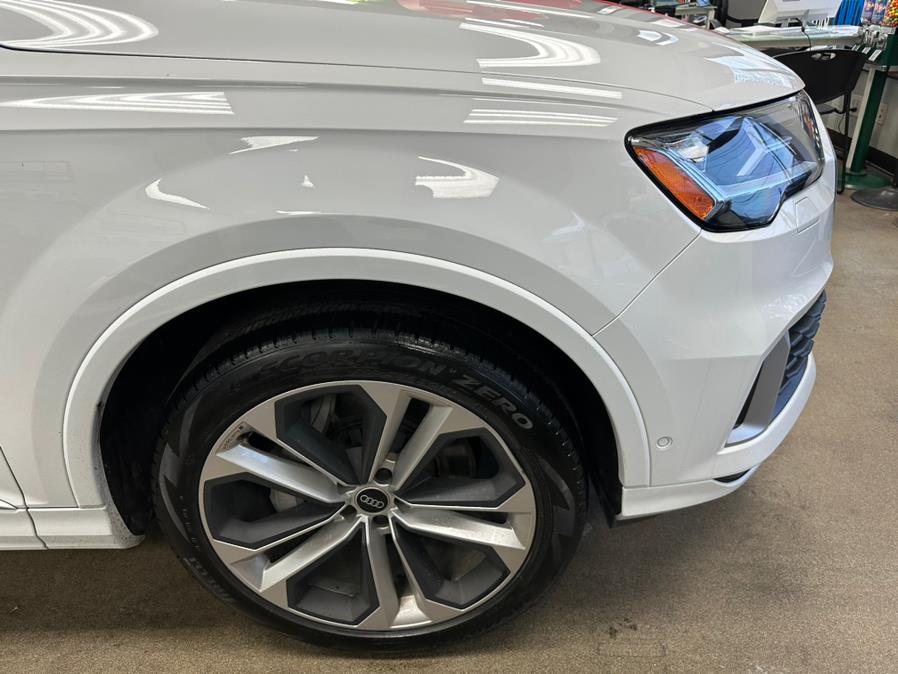 2021 Audi Q7 Premium Plus 55 TFSI quattro, available for sale in Inwood, New York | 5 Towns Drive. Inwood, New York 2021 Audi Q7 Premium Plus 55 TFSI quattro, available for sale in Inwood, New York | 5 Towns Drive. Inwood, New York