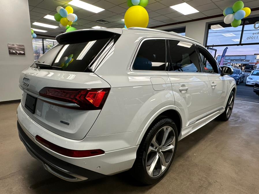 2021 Audi Q7 Premium Plus 55 TFSI quattro, available for sale in Inwood, New York | 5 Towns Drive. Inwood, New York 2021 Audi Q7 Premium Plus 55 TFSI quattro, available for sale in Inwood, New York | 5 Towns Drive. Inwood, New York