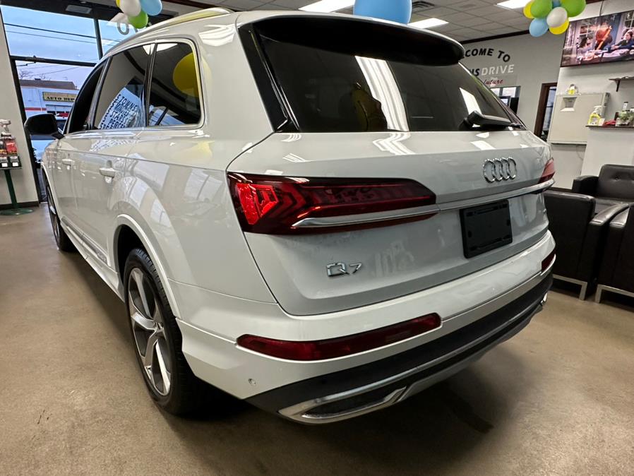 2021 Audi Q7 Premium Plus 55 TFSI quattro, available for sale in Inwood, New York | 5 Towns Drive. Inwood, New York 2021 Audi Q7 Premium Plus 55 TFSI quattro, available for sale in Inwood, New York | 5 Towns Drive. Inwood, New York