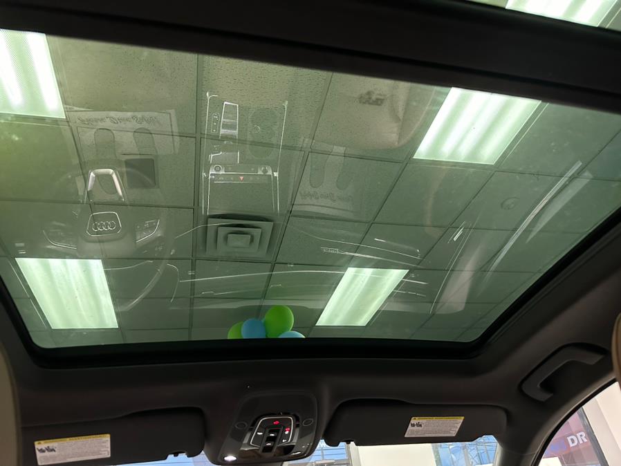 2021 Audi Q7 Premium Plus 55 TFSI quattro, available for sale in Inwood, New York | 5 Towns Drive. Inwood, New York 2021 Audi Q7 Premium Plus 55 TFSI quattro, available for sale in Inwood, New York | 5 Towns Drive. Inwood, New York