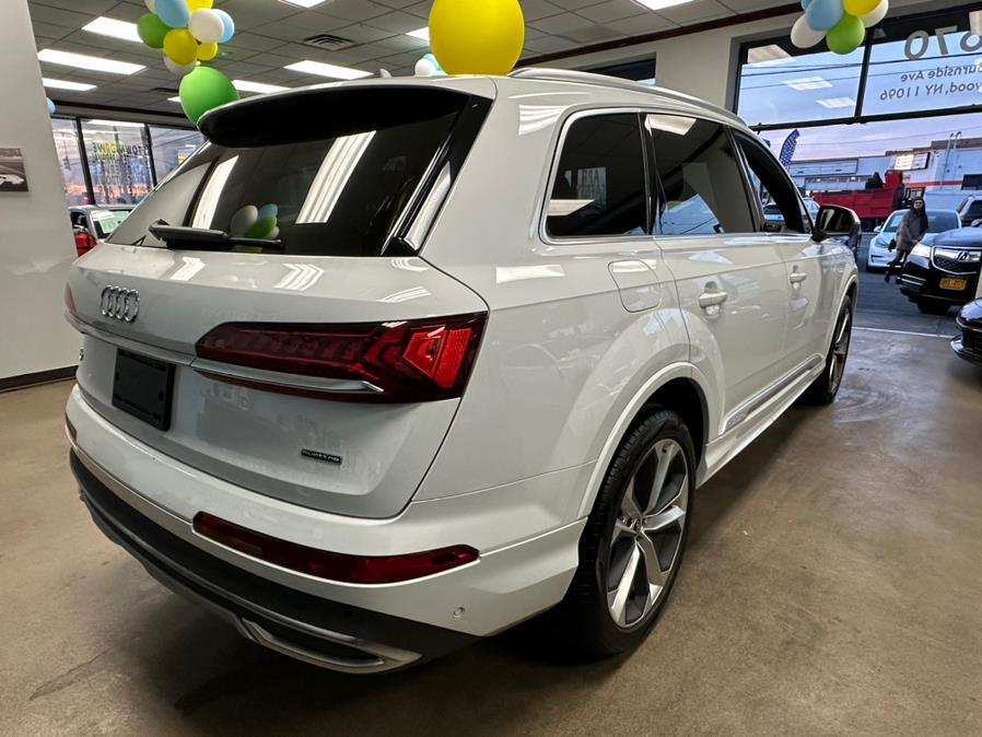 2021 Audi Q7 Premium Plus 55 TFSI quattro, available for sale in Inwood, New York | 5 Towns Drive. Inwood, New York 2021 Audi Q7 Premium Plus 55 TFSI quattro, available for sale in Inwood, New York | 5 Towns Drive. Inwood, New York