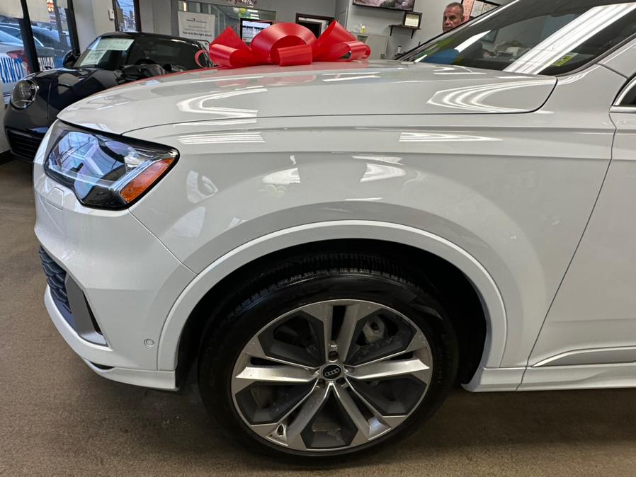 2021 Audi Q7 Premium Plus 55 TFSI quattro, available for sale in Inwood, New York | 5 Towns Drive. Inwood, New York 2021 Audi Q7 Premium Plus 55 TFSI quattro, available for sale in Inwood, New York | 5 Towns Drive. Inwood, New York