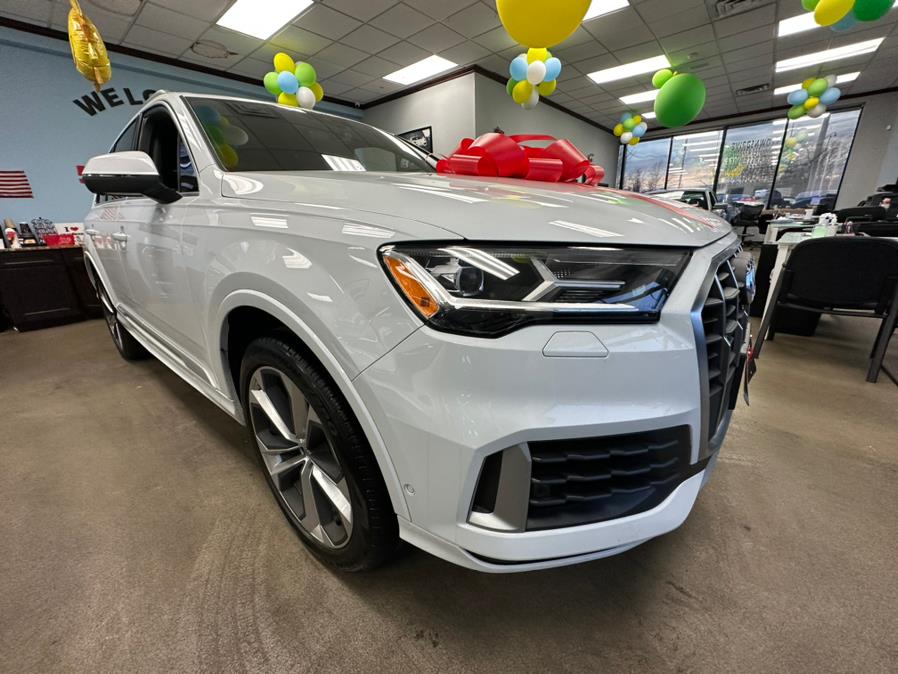 2021 Audi Q7 Premium Plus 55 TFSI quattro, available for sale in Inwood, New York | 5 Towns Drive. Inwood, New York 2021 Audi Q7 Premium Plus 55 TFSI quattro, available for sale in Inwood, New York | 5 Towns Drive. Inwood, New York