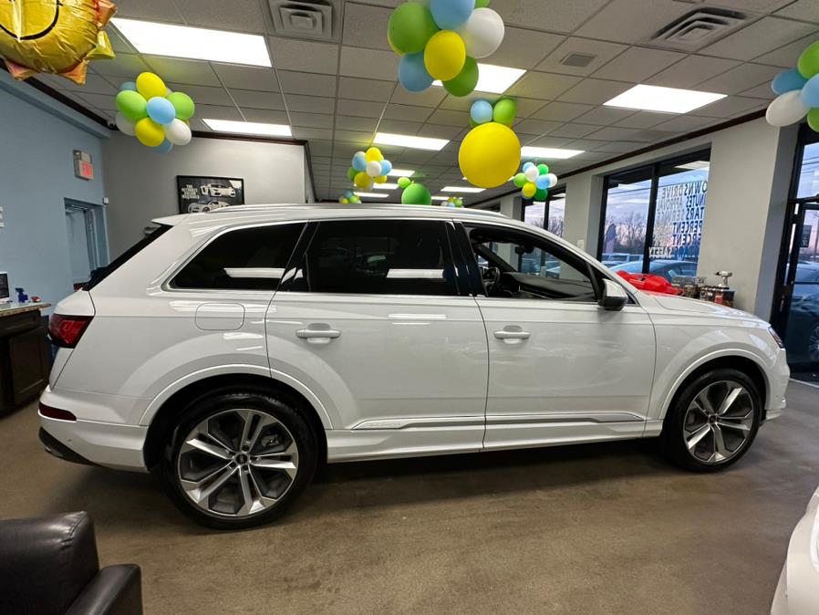 2021 Audi Q7 Premium Plus 55 TFSI quattro, available for sale in Inwood, New York | 5 Towns Drive. Inwood, New York 2021 Audi Q7 Premium Plus 55 TFSI quattro, available for sale in Inwood, New York | 5 Towns Drive. Inwood, New York