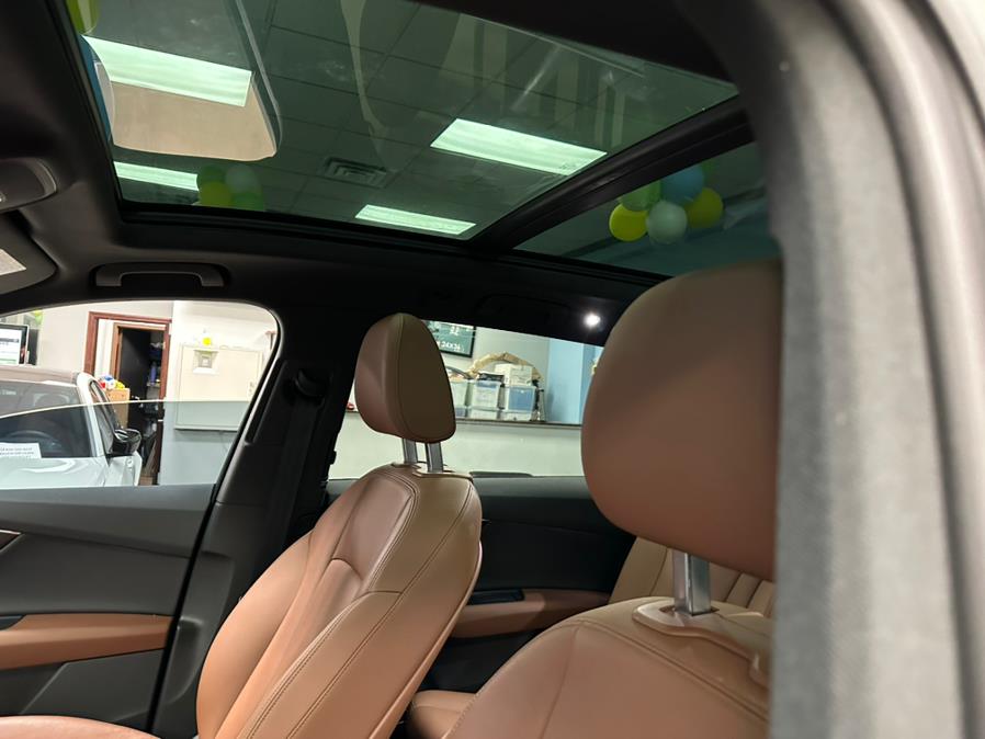 2021 Audi Q7 Premium Plus 55 TFSI quattro, available for sale in Inwood, New York | 5 Towns Drive. Inwood, New York 2021 Audi Q7 Premium Plus 55 TFSI quattro, available for sale in Inwood, New York | 5 Towns Drive. Inwood, New York