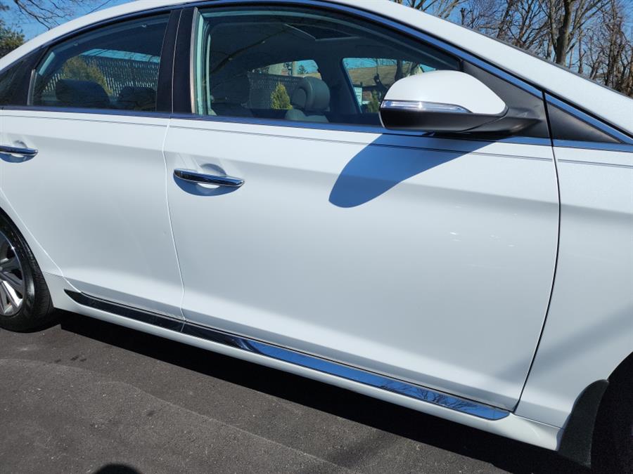 2017 Hyundai Sonata Limited 2.4L PZEV, available for sale in Islip, New York | L.I. Auto Gallery. Islip, New York 2017 Hyundai Sonata Limited 2.4L PZEV, available for sale in Islip, New York | L.I. Auto Gallery. Islip, New York