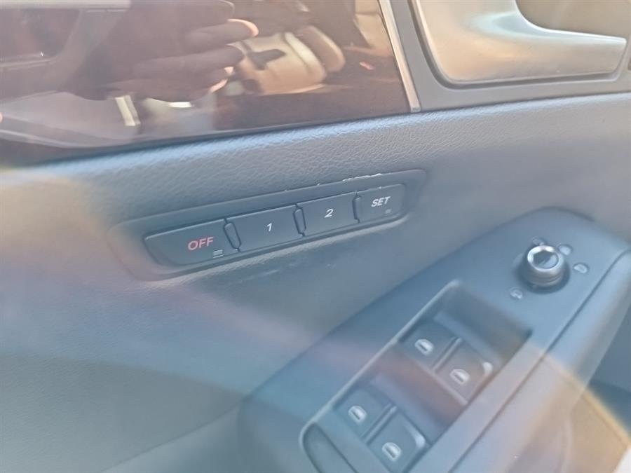 2012 Audi Q5 quattro 4dr 2.0T Premium Plus, available for sale in Islip, New York | L.I. Auto Gallery. Islip, New York 2012 Audi Q5 quattro 4dr 2.0T Premium Plus, available for sale in Islip, New York | L.I. Auto Gallery. Islip, New York