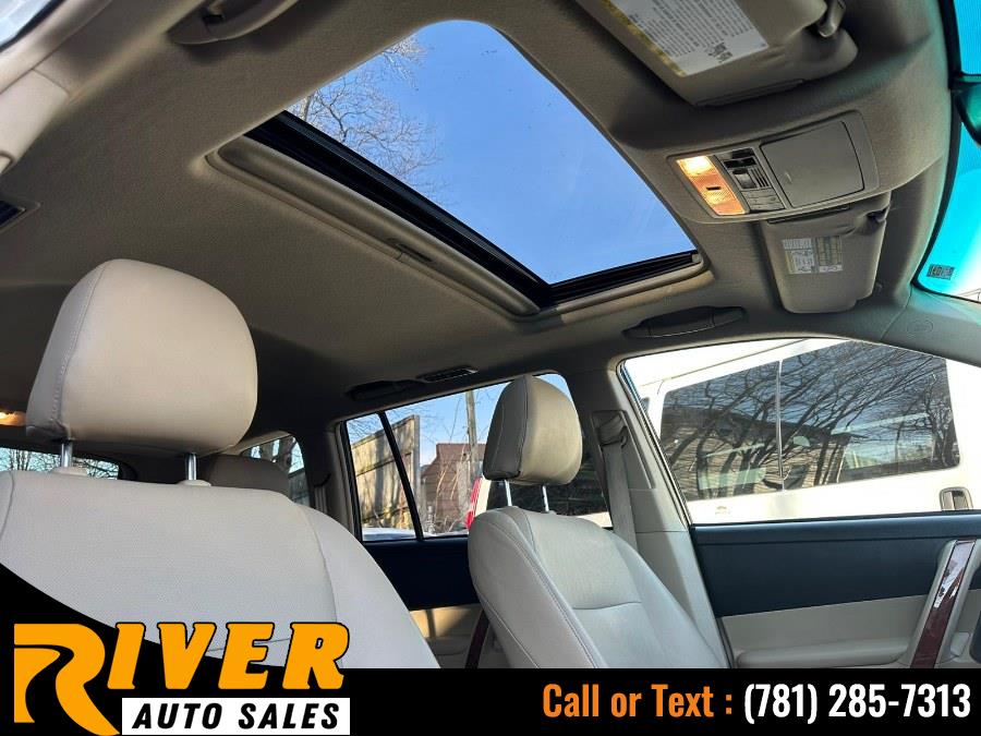 2012 Toyota Highlander Hybrid 4WD 4dr Limited (Natl), available for sale in Malden, Massachusetts | River Auto Sales. Malden, Massachusetts 2012 Toyota Highlander Hybrid 4WD 4dr Limited (Natl), available for sale in Malden, Massachusetts | River Auto Sales. Malden, Massachusetts