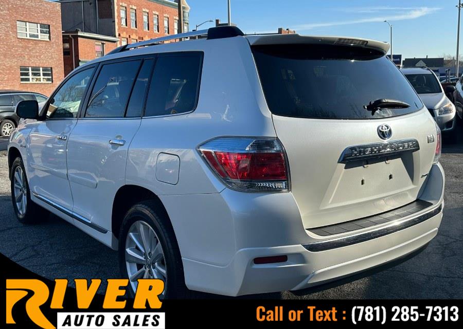 2012 Toyota Highlander Hybrid 4WD 4dr Limited (Natl), available for sale in Malden, Massachusetts | River Auto Sales. Malden, Massachusetts 2012 Toyota Highlander Hybrid 4WD 4dr Limited (Natl), available for sale in Malden, Massachusetts | River Auto Sales. Malden, Massachusetts
