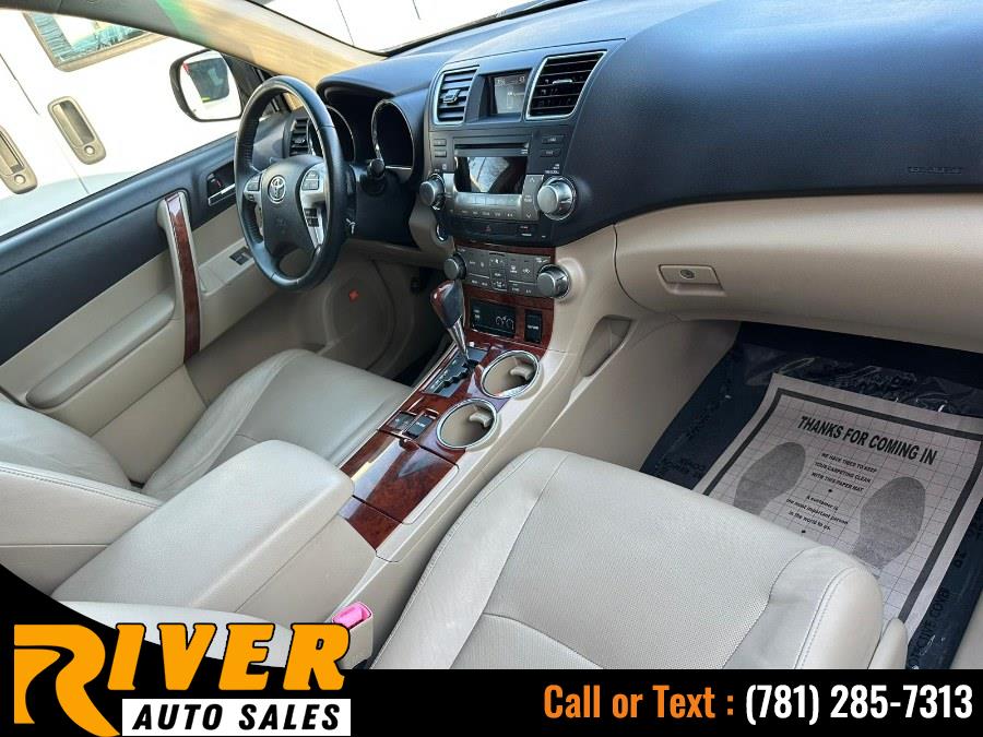 2012 Toyota Highlander Hybrid 4WD 4dr Limited (Natl), available for sale in Malden, Massachusetts | River Auto Sales. Malden, Massachusetts 2012 Toyota Highlander Hybrid 4WD 4dr Limited (Natl), available for sale in Malden, Massachusetts | River Auto Sales. Malden, Massachusetts