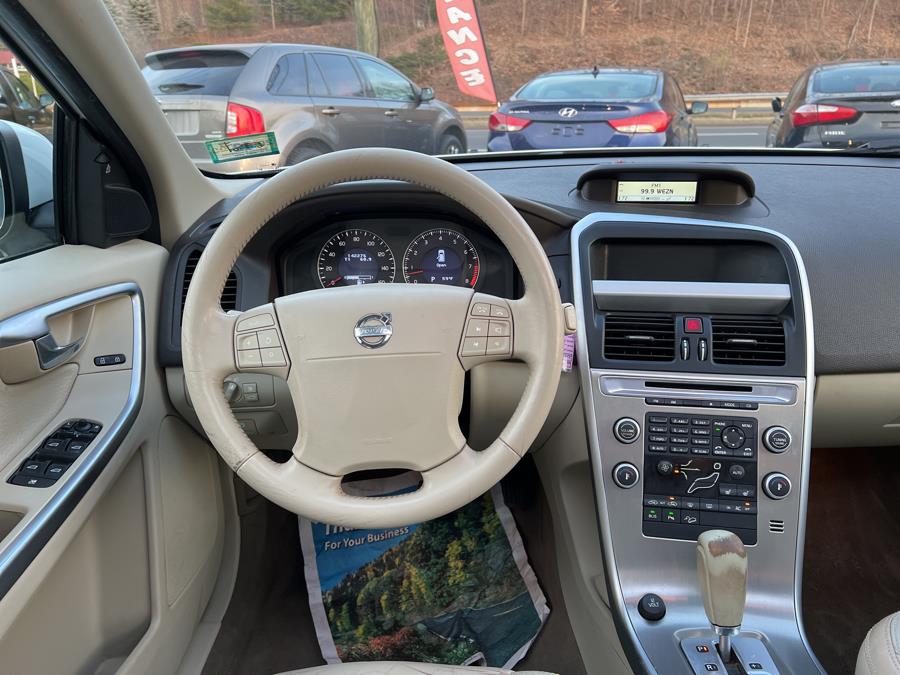 2010 Volvo XC60 AWD 4dr 3.2L w/Moonroof, available for sale in Berlin, Connecticut | Main Auto of Berlin. Berlin, Connecticut 2010 Volvo XC60 AWD 4dr 3.2L w/Moonroof, available for sale in Berlin, Connecticut | Main Auto of Berlin. Berlin, Connecticut