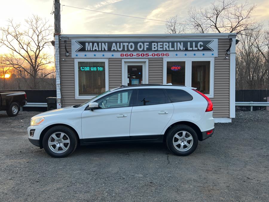 2010 Volvo XC60 AWD 4dr 3.2L w/Moonroof, available for sale in Berlin, Connecticut | Main Auto of Berlin. Berlin, Connecticut 2010 Volvo XC60 AWD 4dr 3.2L w/Moonroof, available for sale in Berlin, Connecticut | Main Auto of Berlin. Berlin, Connecticut