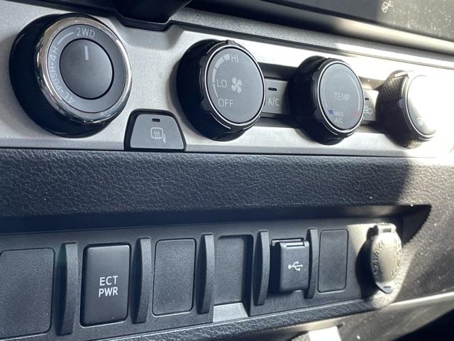 2020 Toyota Tacoma SR5, available for sale in Brookfield, Connecticut | Blasius Federal Road. Brookfield, Connecticut 2020 Toyota Tacoma SR5, available for sale in Brookfield, Connecticut | Blasius Federal Road. Brookfield, Connecticut