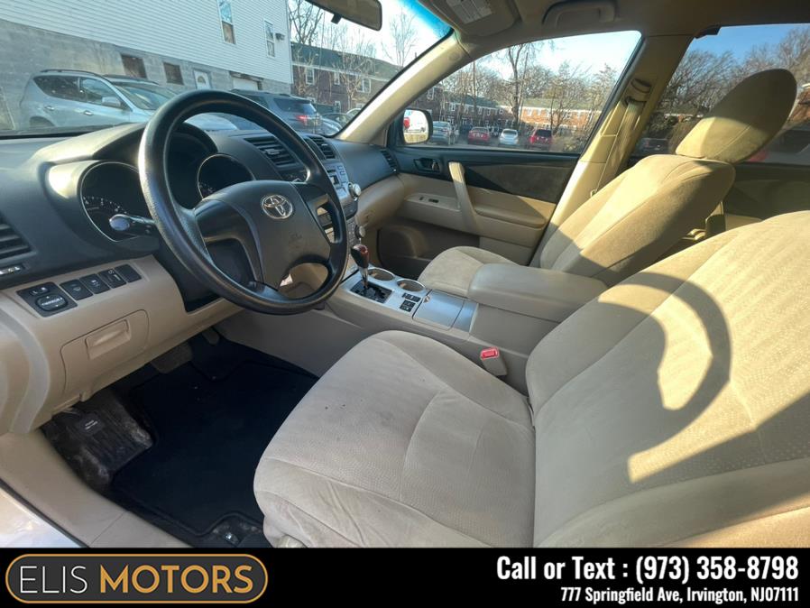 2012 Toyota Highlander 4WD 4dr V6, available for sale in Irvington, New Jersey | Elis Motors Corp. Irvington, New Jersey 2012 Toyota Highlander 4WD 4dr V6, available for sale in Irvington, New Jersey | Elis Motors Corp. Irvington, New Jersey