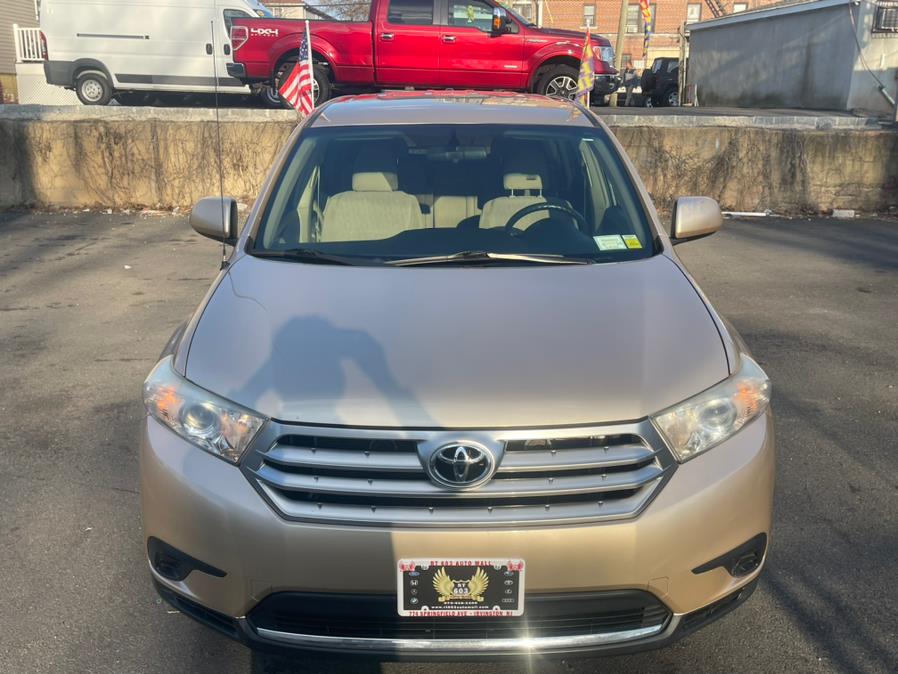 2012 Toyota Highlander 4WD 4dr V6, available for sale in Irvington, New Jersey | Elis Motors Corp. Irvington, New Jersey 2012 Toyota Highlander 4WD 4dr V6, available for sale in Irvington, New Jersey | Elis Motors Corp. Irvington, New Jersey